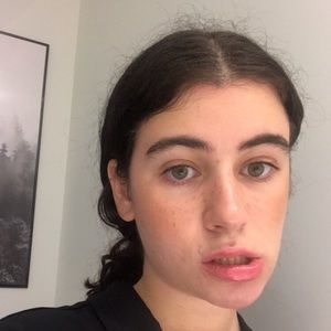 Meet your Posher, Sonia